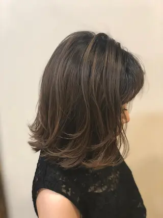 ミディアム MAAT所属 AKANEのヘアスタイル