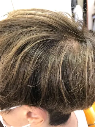 ショート カラー 桧山 真のヘアスタイル