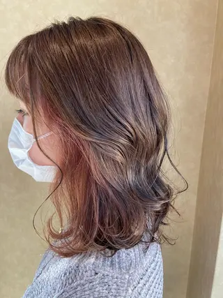 ミディアム カラー 小林 亜紀のヘアスタイル