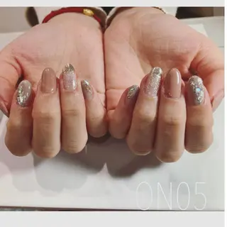 ネイル 園 寛子 （ネイリスト）のネイルデザイン