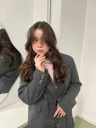 ロング ボブパーマ🥣KON コンナツミのヘアスタイル