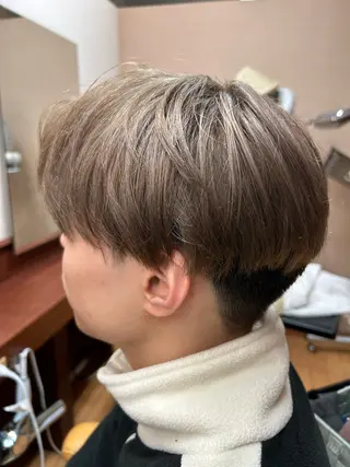 ショート カラー メンズ ルキ🌈ブリーチカラ ー&メンズパーマ🦄のヘアスタイル