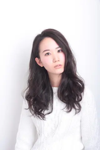 ロング カラー RESBORN所属・長岡 大偉のヘアスタイル