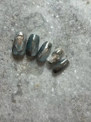 ネイル 三本 綾奈のネイルデザイン