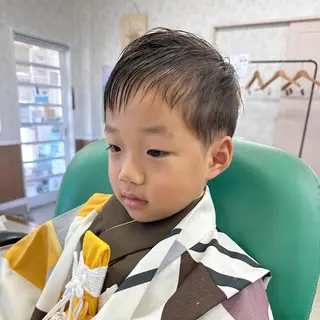 キッズ 髪質改善のプロ✨りな さんのヘアスタイル