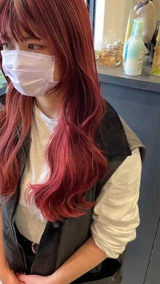 ロング カラー 細沼 葵のヘアスタイル