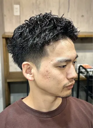 パーマ メンズ 三谷 仁のヘアスタイル