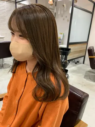 セミロング カラー ヘアアレンジ kei/透明感カラー /ベージュ/髪質改善のヘアスタイル