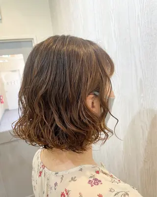 ショート パーマ 赤坂 有季のヘアスタイル