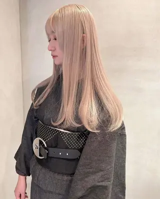 ロング カラー pele 梅田所属・PELEハイトーン shinobuのヘアスタイル