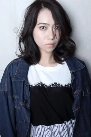 ミディアム カラー ヘアアレンジ ace share salon所属・桑原 祥のヘアスタイル