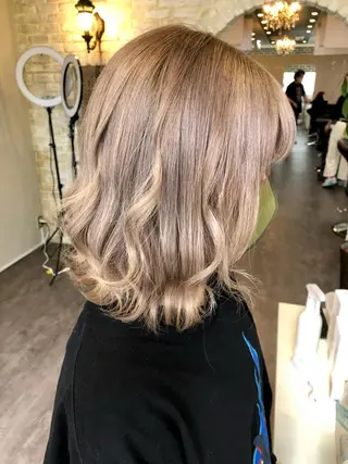 ショート カラー🫧アレンジ 🎀REIMIのヘアスタイル