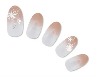 ネイル プラスネイル 池袋西口店のネイルデザイン