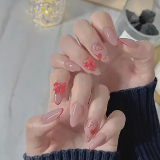 ネイル NEO Beauty Salon所属・𝐍𝐄𝐎 𝐉𝐔𝐑𝐈のネイルデザイン