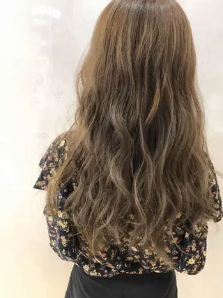 ロング _WHITE 天神店のヘアスタイル