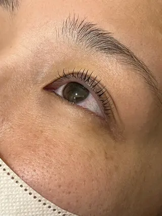 マツエク・マツパ Cure所属・三澤 朱里の眉毛・アイブロウイメージ