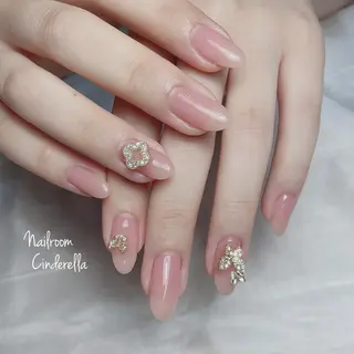 ネイル Nailroom. Cinderellaのネイルデザイン