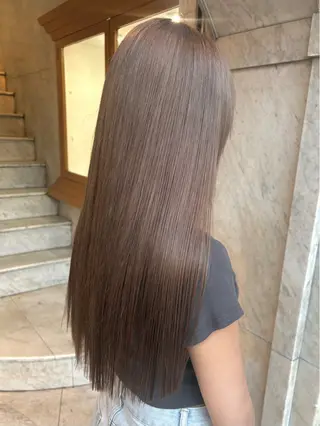 カラー MAMI / Lienのヘアスタイル