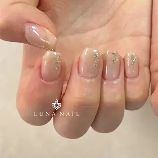 ネイル アトリエ　ミモザ所属・いまむら あかりのネイルデザイン