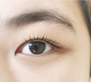 マツエク・マツパ 💜bora .のネイルデザイン