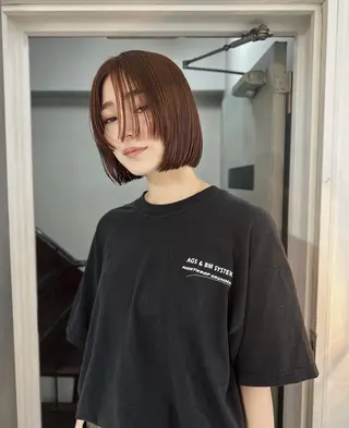 ショート カラー 楪 yuzuriha所属・Saaya/レイヤー /ブリーチ/ブロンドのヘアスタイル