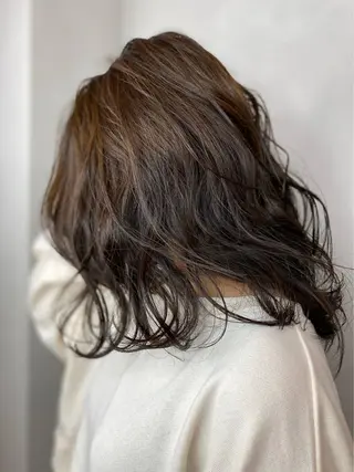 ミディアム カラー L’atelier BROCANTE （ラトリエ　ブロカント）所属・BROCANTE立川 karasawa.nのヘアスタイル