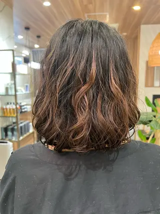ミディアム 村中 逸紀のヘアスタイル