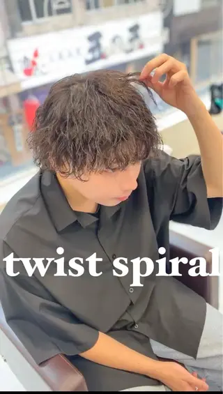 ミディアム メンズ/シャドウ 龍雅💈のヘアスタイル