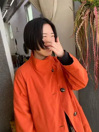 ショート カラー qiie/ワンカラー インナーカラーのヘアスタイル