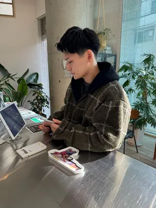 ショート TRUCKIN UP THE PATH所属・さとう けんたのヘアスタイル