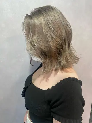 ミディアム カラー ハイトーンカラー🍑 心斎橋のヘアスタイル