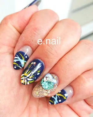 ネイル e.nail所属・和賀井 恵理のネイルデザイン