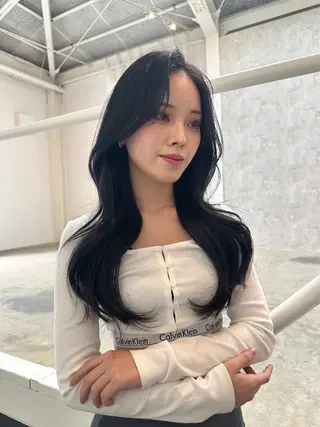 ロング カラー 🫧ナオ🫧 /韓国 ヘア/ マンツーマンのヘアスタイル