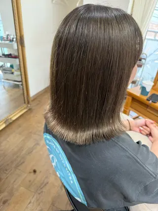 ミディアム カラー Riposo.所属・✨似合わせカラー✨ 奈須晴香のヘアスタイル