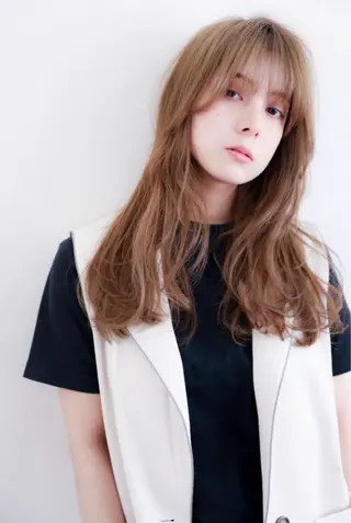 カラー 田中 愛羅のヘアスタイル