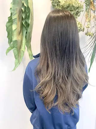 ロング カラー 宮永 智香のヘアスタイル