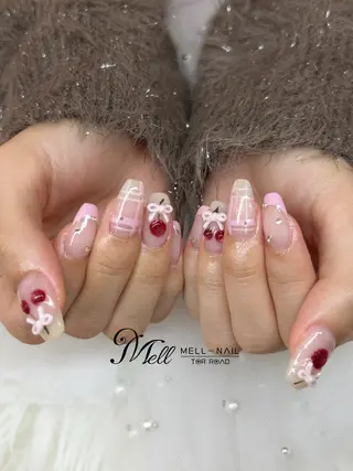 ネイル MELL-NAIL所属・Ayaka. MELL-NAILのネイルデザイン