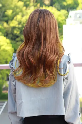 ロング カラー Viage （ビアージュ）のヘアスタイル