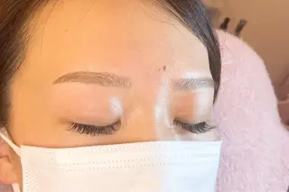 マツエク・マツパ アイブロウ LeLe/中崎町/ LED/眉毛のマツエク・マツパデザイン