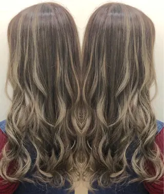 ロング カラー 奥山義進/ハイトーン /バレイヤージュのヘアスタイル