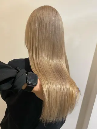 ロング MIZUHO / ダブルカラー髪質改善のヘアスタイル