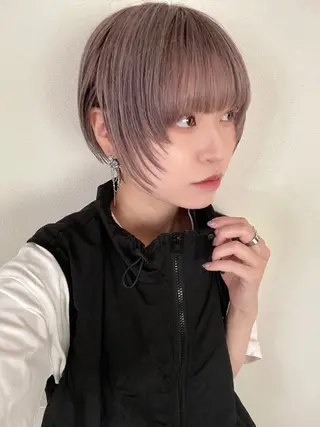 ショート カラー ショート/ブリーチ mizuki🐋のヘアスタイル