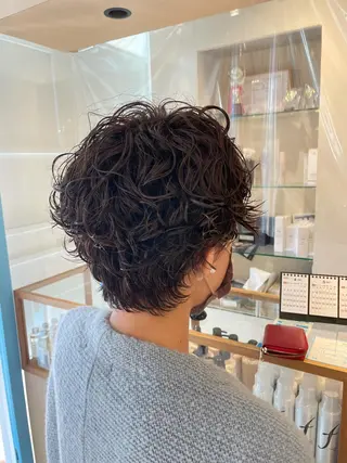 ショート パーマ 大石 陽菜のヘアスタイル