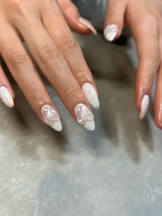 ネイル amunail所属・浦川 歩のネイルデザイン