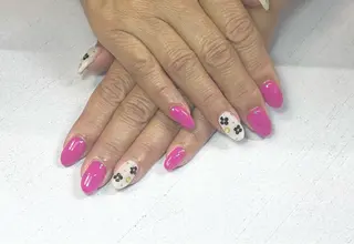 ネイル more Private Nail Salon所属・K. makiのネイルデザイン