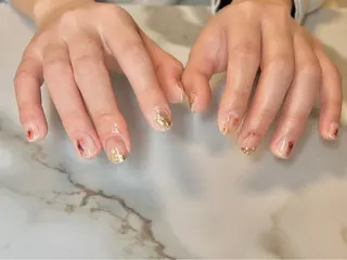 セミロング ネイリスト シンのネイルデザイン