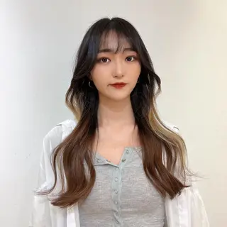 ロング 韓国ヘア レイヤーカットのヘアスタイル