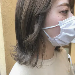 ミディアム カラー 川元 汐音のヘアスタイル