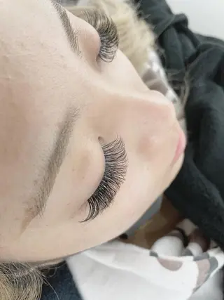 マツエク・マツパ SESUNNY セサ二ー　SAYAのマツエク・マツパデザイン