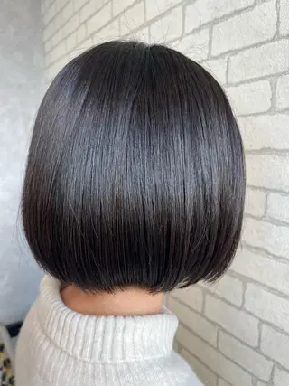 ショート アートディレクター 尾内 友美のヘアスタイル